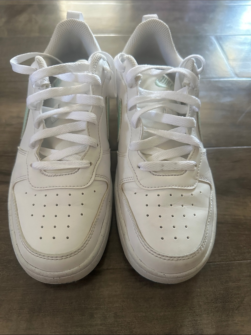 Nike Borough size 6 boy